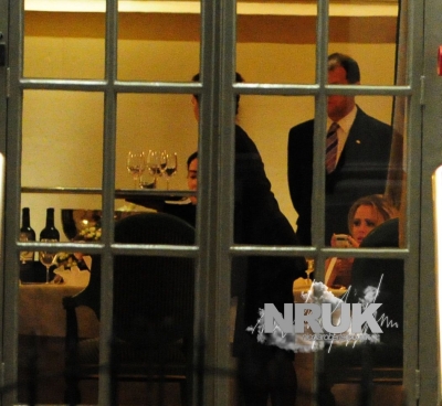 Kim2C_Nic_and_Sarah_go_for_a_meal_at_Manderin_Oriental_5_05_11_28729.jpg