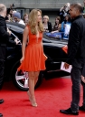 Kimberli2C_Nikola_i_Sara_na_premere_filma_Uzhasnyy_Genri_24_07_11_289429.jpg