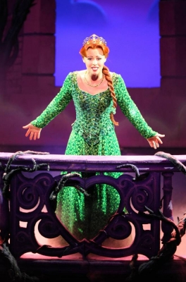 Kimberley_as_Princess_Fiona_in_Shrek_05_10_11_281029.jpg
