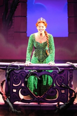 Kimberley_as_Princess_Fiona_in_Shrek_05_10_11_281429.jpg