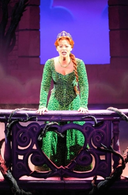 Kimberley_as_Princess_Fiona_in_Shrek_05_10_11_281829.jpg