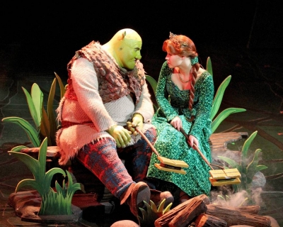 Kimberley_as_Princess_Fiona_in_Shrek_05_10_11_283829.jpg
