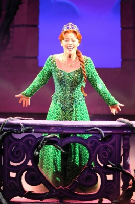 Kimberley_as_Princess_Fiona_in_Shrek_05_10_11_284929.jpg