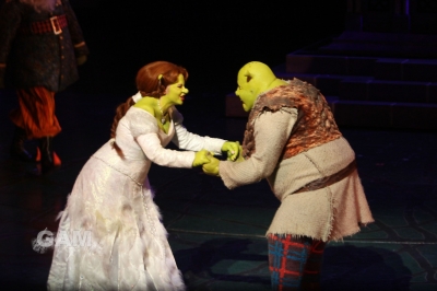 Kimberley_as_Princess_Fiona_in_Shrek_05_10_11_287629.jpg