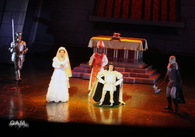 Kimberley_as_Princess_Fiona_in_Shrek_05_10_11_288029.jpg