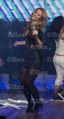 Kimberley_performing__Like_You_Like__on_Daybreak_17_01_11_281629.jpg