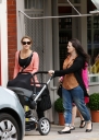 Имя файла=Kimberley_Walsh_and_her_sister_in_North_London_23_07_11_281329.jpg
Размер файла=1831КБ
Размеры=1553x2170
Дата=Март 17, 2012 Kimberley_Walsh_and_her_sister_in_North_London_23_07_11_281329.jpg