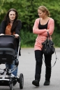 Имя файла=Kimberley_Walsh_and_her_sister_in_North_London_23_07_11_28329.jpg
Размер файла=1410КБ
Размеры=1696x2523
Дата=Март 17, 2012 Kimberley_Walsh_and_her_sister_in_North_London_23_07_11_28329.jpg