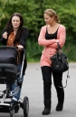 Имя файла=Kimberley_Walsh_and_her_sister_in_North_London_23_07_11_28429.jpg
Размер файла=1452КБ
Размеры=1652x2509
Дата=Март 17, 2012 Kimberley_Walsh_and_her_sister_in_North_London_23_07_11_28429.jpg