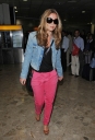 Kimberley_Walsh_at_Heathrow_Airport_13_07_11_286329.JPG
