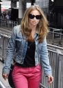 Имя файла=Kimberley_Walsh_at_Heathrow_Airport_13_07_11_289029.jpg
Размер файла=1718КБ
Размеры=2288x3176
Дата=Март 17, 2012 Kimberley_Walsh_at_Heathrow_Airport_13_07_11_289029.jpg
