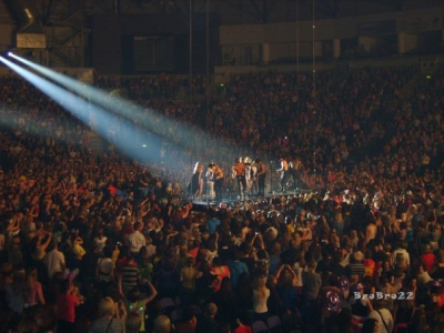 Out_Of_Control_Tour_-_Belfast_29_04_09_281329.jpg
