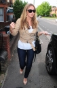 Kimberley_Walsh_in_North_London_27_07_11_28729.jpg