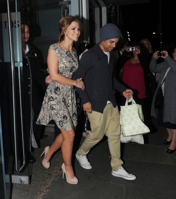 Kimberley_Walsh_leaving_Celebrity_Juice_24_03_11_28529.jpg