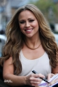 Имя файла=Kimberley_Walsh_leaving_the_ITV_Studios_26_10_11_28129.jpg
Размер файла=405КБ
Размеры=2592x3888
Дата=Март 17, 2012 Kimberley_Walsh_leaving_the_ITV_Studios_26_10_11_28129.jpg