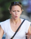 Kimberley_Walsh_out_and_about_in_London_14_06_11_281329.jpg
