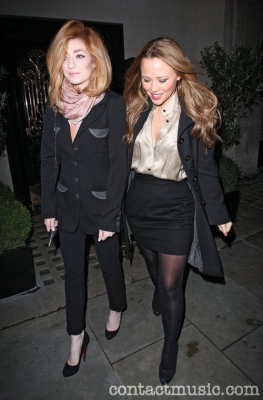 Nicola_and_Kimberley_leaving_Scotts_restauarant_06_01_11_281829.jpg