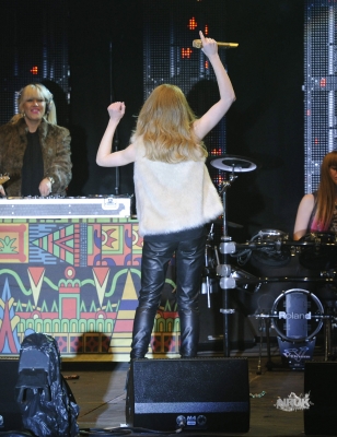 Nic_at_KEY_103_Manchester_Christmas_Lights_Swich_On_10_11_11_282129.jpg