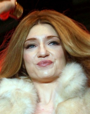Nic_at_KEY_103_Manchester_Christmas_Lights_Swich_On_10_11_11_287329.jpg