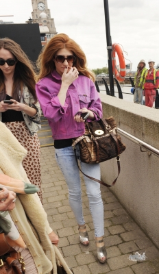 Nic_leaving_the_San_Carlos_restaurant_in_Liverpool_10_06_11_284029.jpg