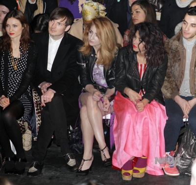 Nicola_attends_House_of_Holland_catwalk_show_19_02_11_28329.jpg