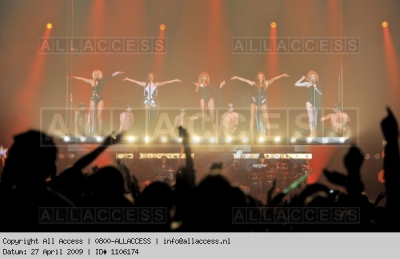 Out_Of_Control_Tour_2009_London_26_04_09_282929.jpg