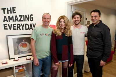 Nicola_Roberts_-_Nokia_Lumia_800_Minutes_23_11_11_28329.jpg