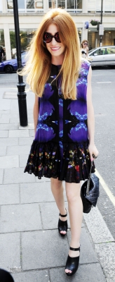 Nicola_Roberts_arriving_at_Radio_One_studios_02_06_11_283229.jpg