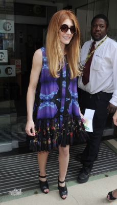 Nicola_Roberts_arriving_at_Radio_One_studios_02_06_11_28529.jpg