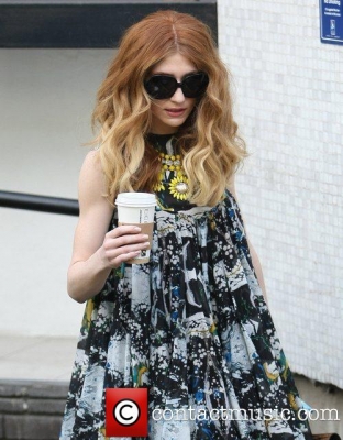 Nicola_Roberts_at_the_ITV_studios_15_09_11_281229.jpg