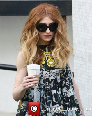 Nicola_Roberts_at_the_ITV_studios_15_09_11_28429.jpg
