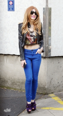 Nicola_Roberts_backstage_at_T4_on_the_Beach_10_07_11_282829.jpg