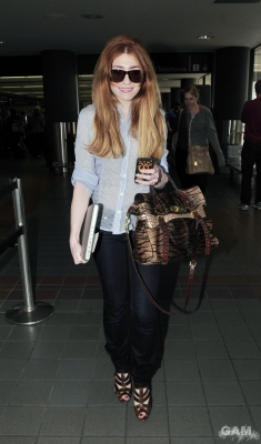 Nicola_Roberts_departing_LAX_22_05_11_282229.jpg