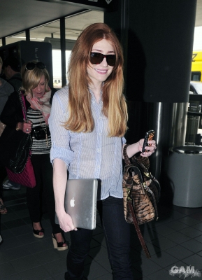 Nicola_Roberts_departing_LAX_22_05_11_282629.jpg