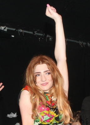 Nicola_Roberts_DJ_s_at_Love_Machine_04_06_11_281529.jpg
