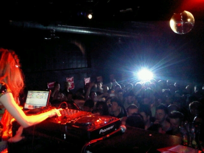 Nicola_Roberts_DJ_s_at_Love_Machine_04_06_11_282429.jpg