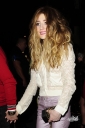 Имя файла=Nicola_Roberts_leaving_Cirque_Du_Soir_nightclub_20_08_11_28729.jpg
Размер файла=707КБ
Размеры=2400x3600
Дата=Март 18, 2012 Nicola_Roberts_leaving_Cirque_Du_Soir_nightclub_20_08_11_28729.jpg