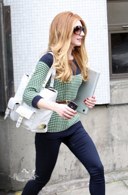 Nicola_Roberts_outside_ITV_studios_20_07_11_28329.jpg