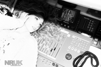 Nicola_Roberts_Renault_design_2011_28629.jpg