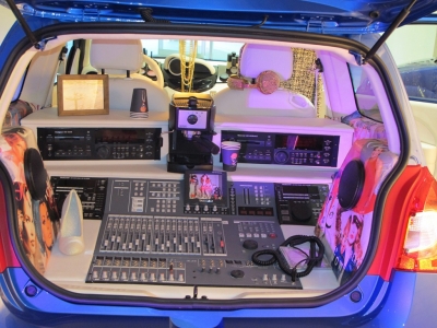 Nicola_Roberts_Renault_design_2011_28829.jpg