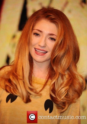 Nicola_signs_copies_of_Cinderella_s_Eyes_in_London_26_09_11_284729.jpg