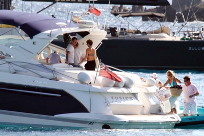 Sarah_and_Tommy_in_Ibiza_15_07_11_281929.jpg