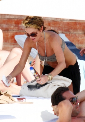 Sarah_and_Tommy_in_Ibiza_15_07_11_283429.jpg