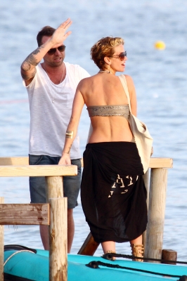 Sarah_and_Tommy_in_Ibiza_15_07_11_283929.jpg