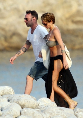 Sarah_and_Tommy_in_Ibiza_15_07_11_28629.jpg