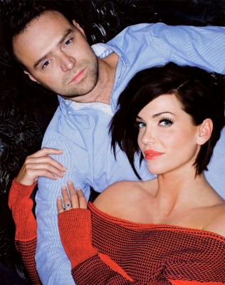 Sarah_and_Tommy_Interview_-_Hello_Magazine_07_03_11_28829.jpg