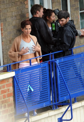 Sarah_Harding_-_Filming_Run_for_your_wife_29_08_11_281929.jpg