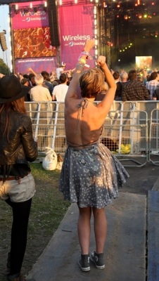 Sarah_Harding_-_Wireless_Festival_Hyde_Park_02_07_11_283929.jpg