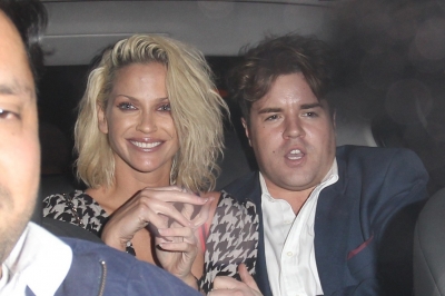 Sarah_Harding_and_Tom_Crane_pictured_leaving_Mahiki_25_01_11_281729.JPG