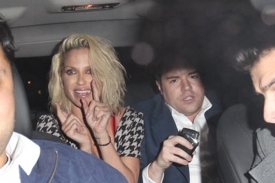 Sarah_Harding_and_Tom_Crane_pictured_leaving_Mahiki_25_01_11_28929.JPG